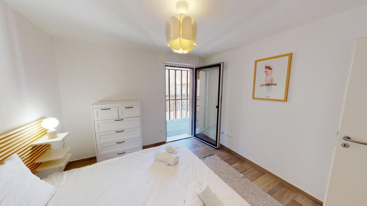 Au Pied Du Mont Apartment *